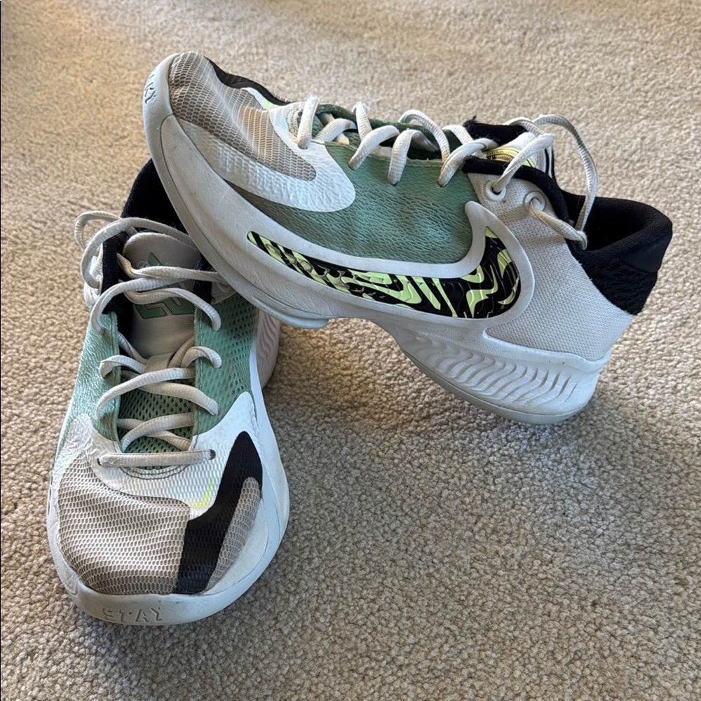 Nike Freak 4 Se